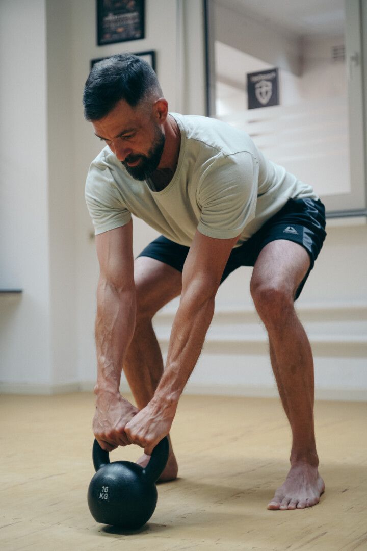 Enter The Kettlebell